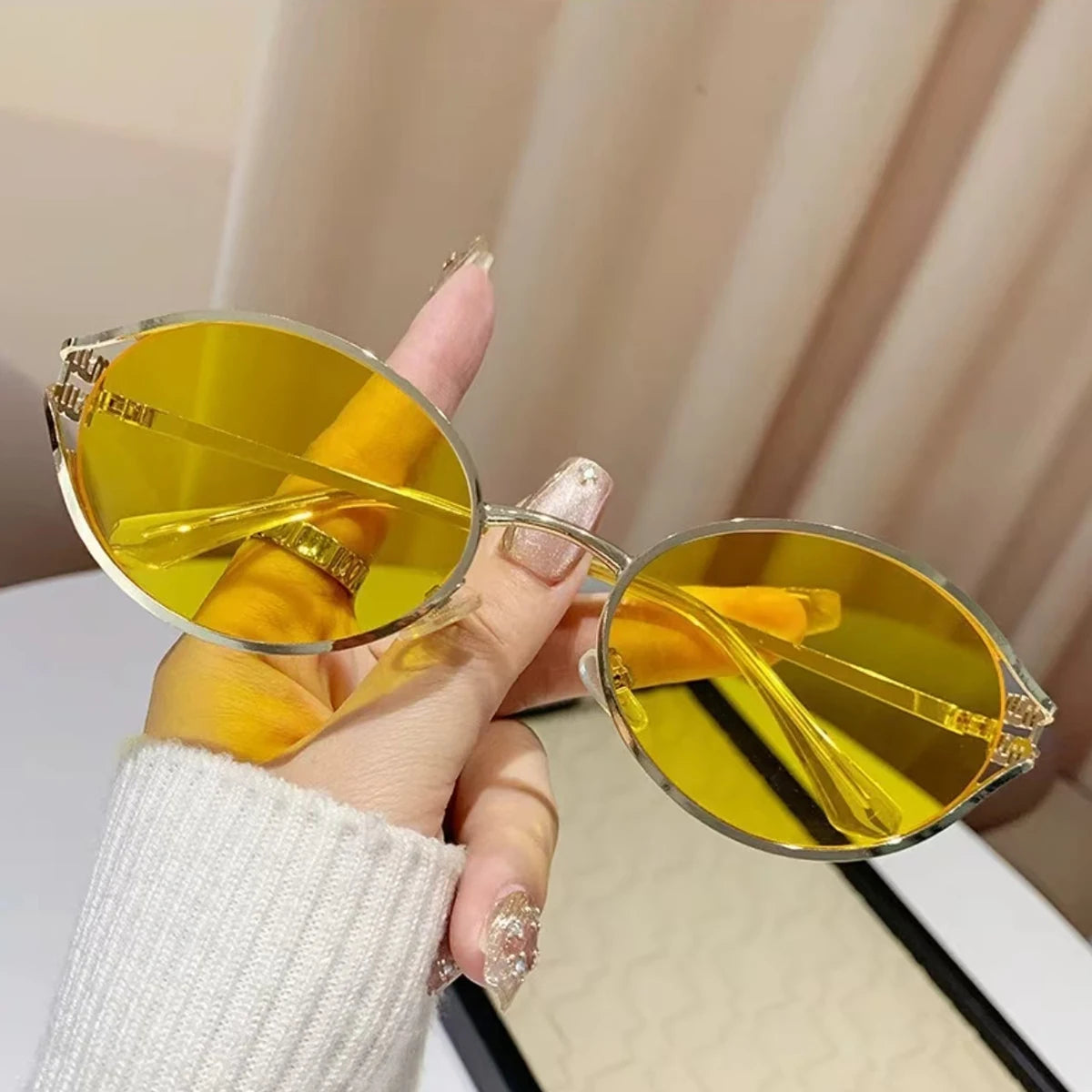 1Pc Retro Fashion Metal Oval Frame Sunglasses, Multi-Colored Lenses Available.